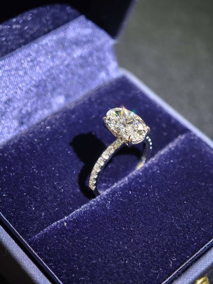 Solid 14K 2.2ct Lab Oval half band Lab Grown Diamond Engagement Ring Hidden Halo Paved band(OVX 0028)