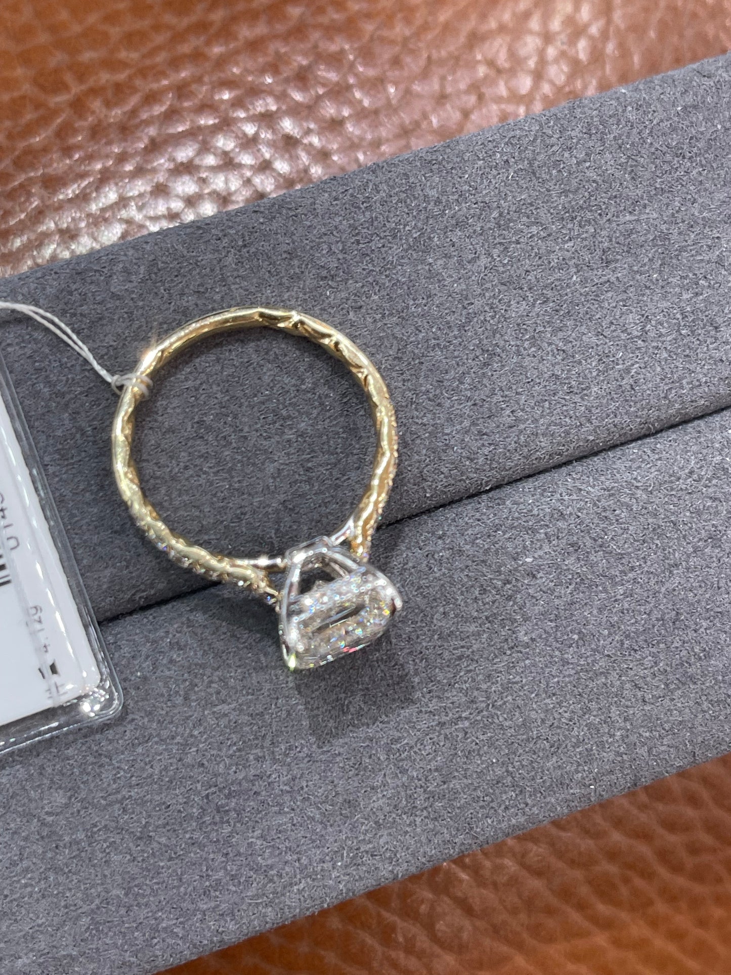 TIKTOK LIVESTREAM 14k all white gold 4ct  Hidden halo as picture E VSClarity size 6