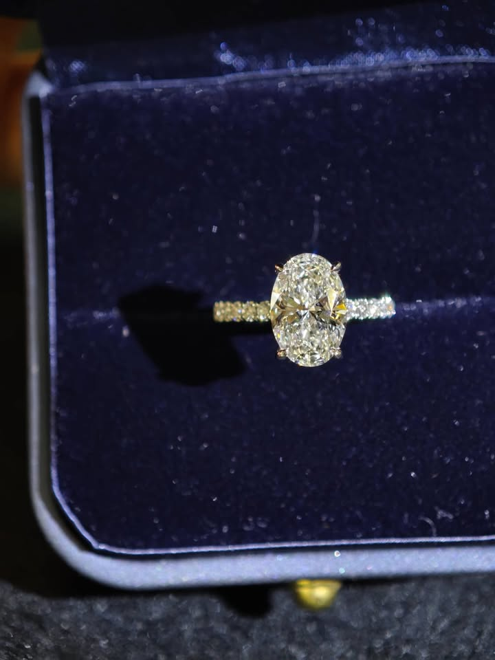 Solid 14K 2.2ct Lab Oval half band Lab Grown Diamond Engagement Ring Hidden Halo Paved band(OVX 0028)
