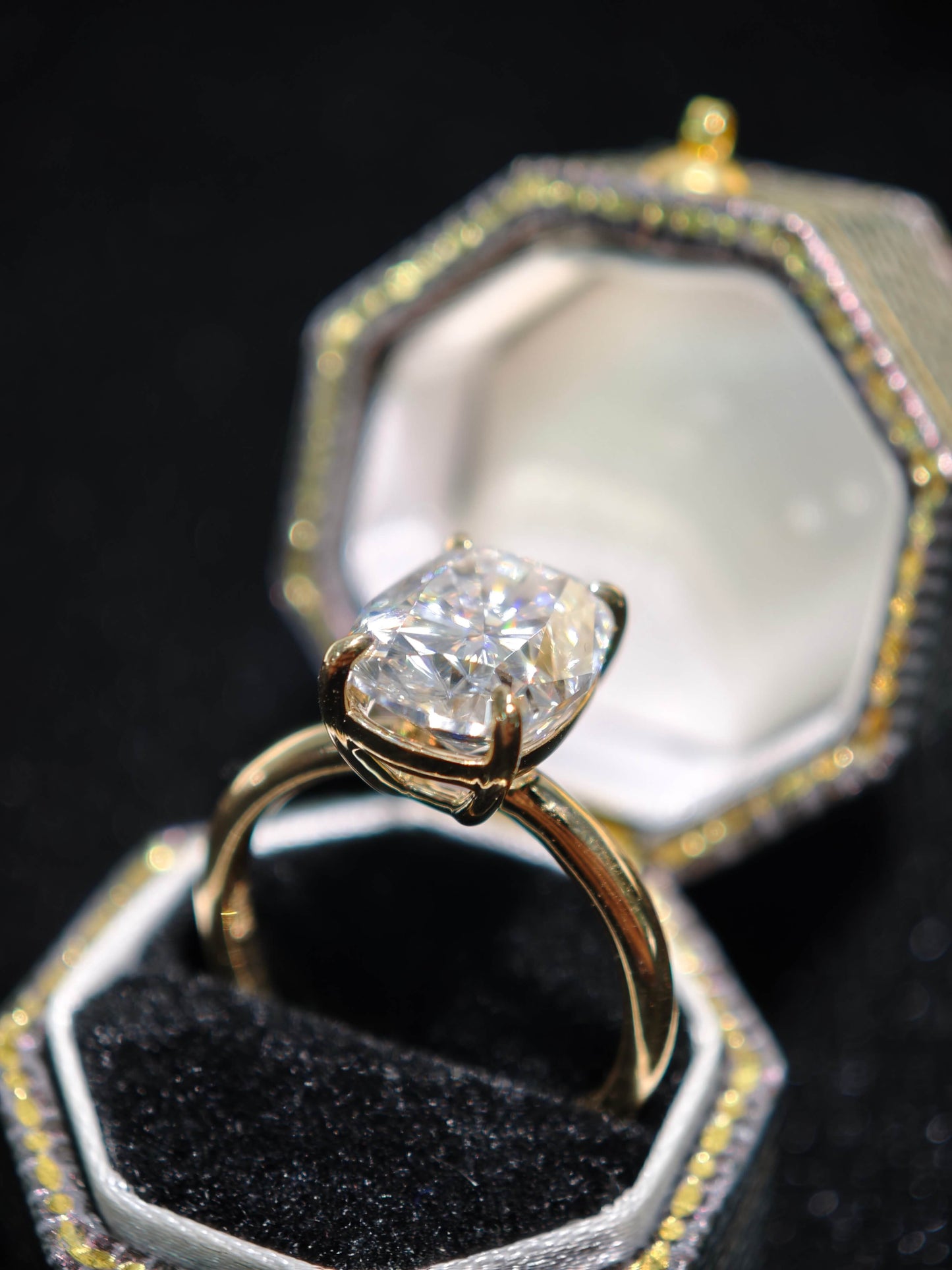 5.0ct Cushion Lab Diamond Engagement Ring, 14K Gold, VS1 Clarity( CUX 0894 )