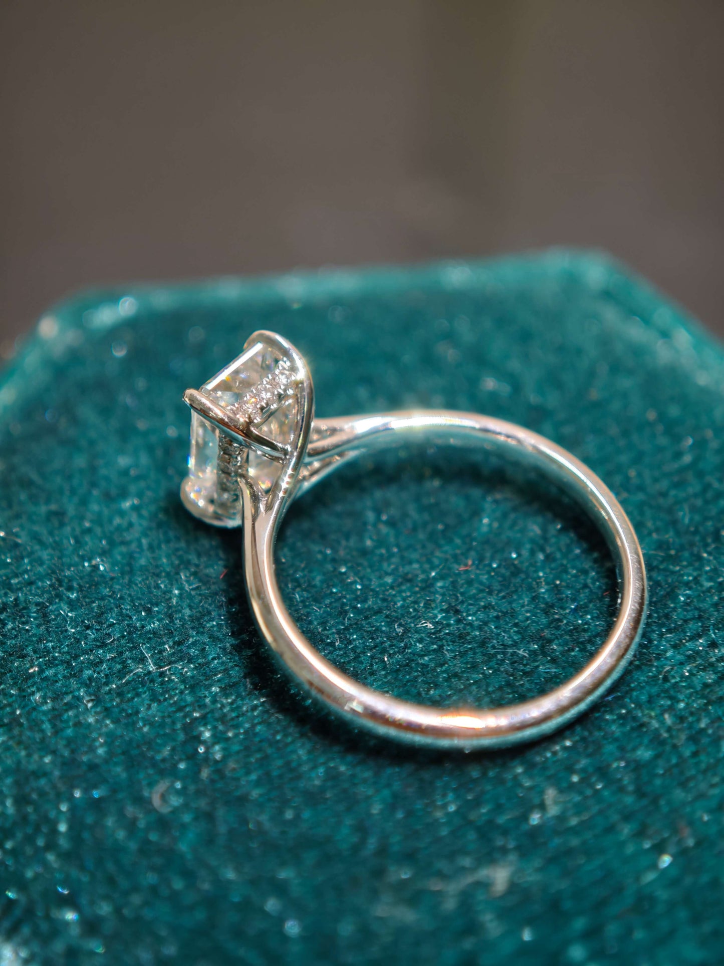 1.52ct D VVS2 Lab Radiant Diamond Ring: 14k Gold Hidden Halo,wisted Cathedral Setting with Hidden Halo Engagement Ring Lab Grown Diamond (RAX 0091)