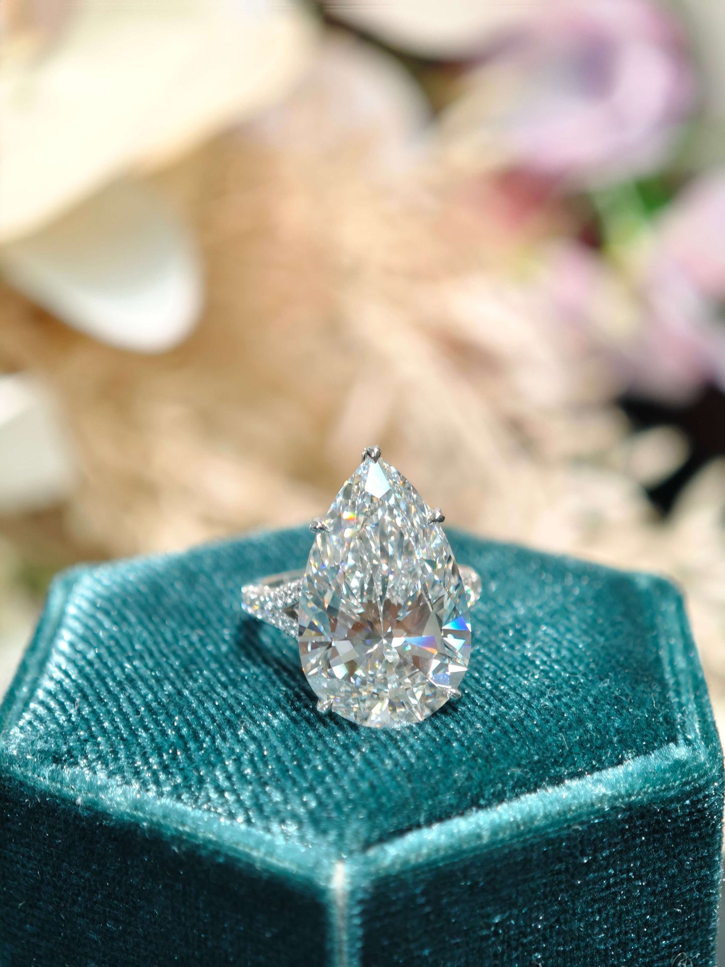 10.58ct 9K Gold Lab Pear Diamond Ring - Pear cut Water Drop Shape, E VVS2 Hidden Halo Cathedral Setting (PEX 0069)