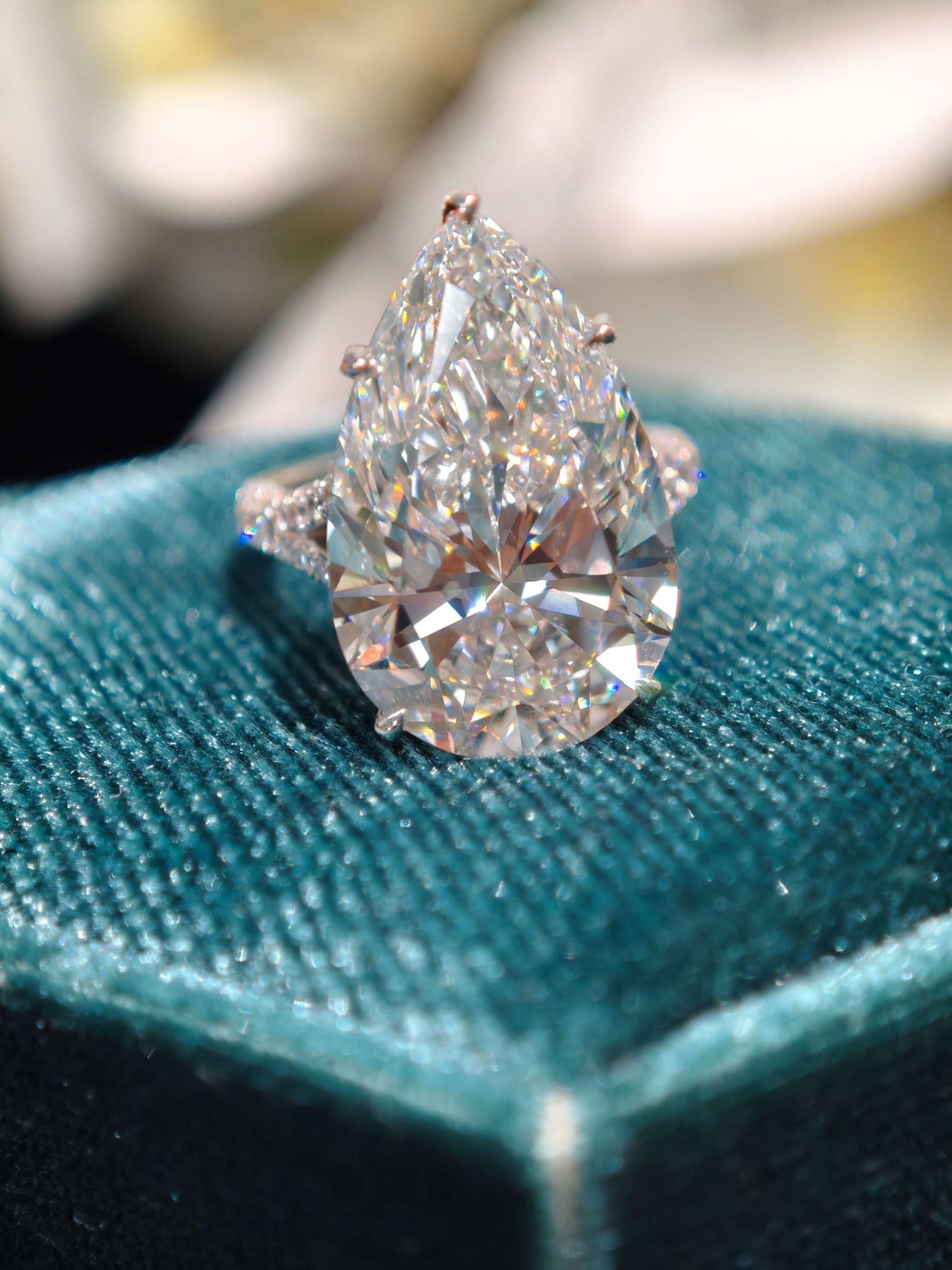 10.58ct 9K Gold Lab Pear Diamond Ring - Pear cut Water Drop Shape, E VVS2 Hidden Halo Cathedral Setting (PEX 0069)