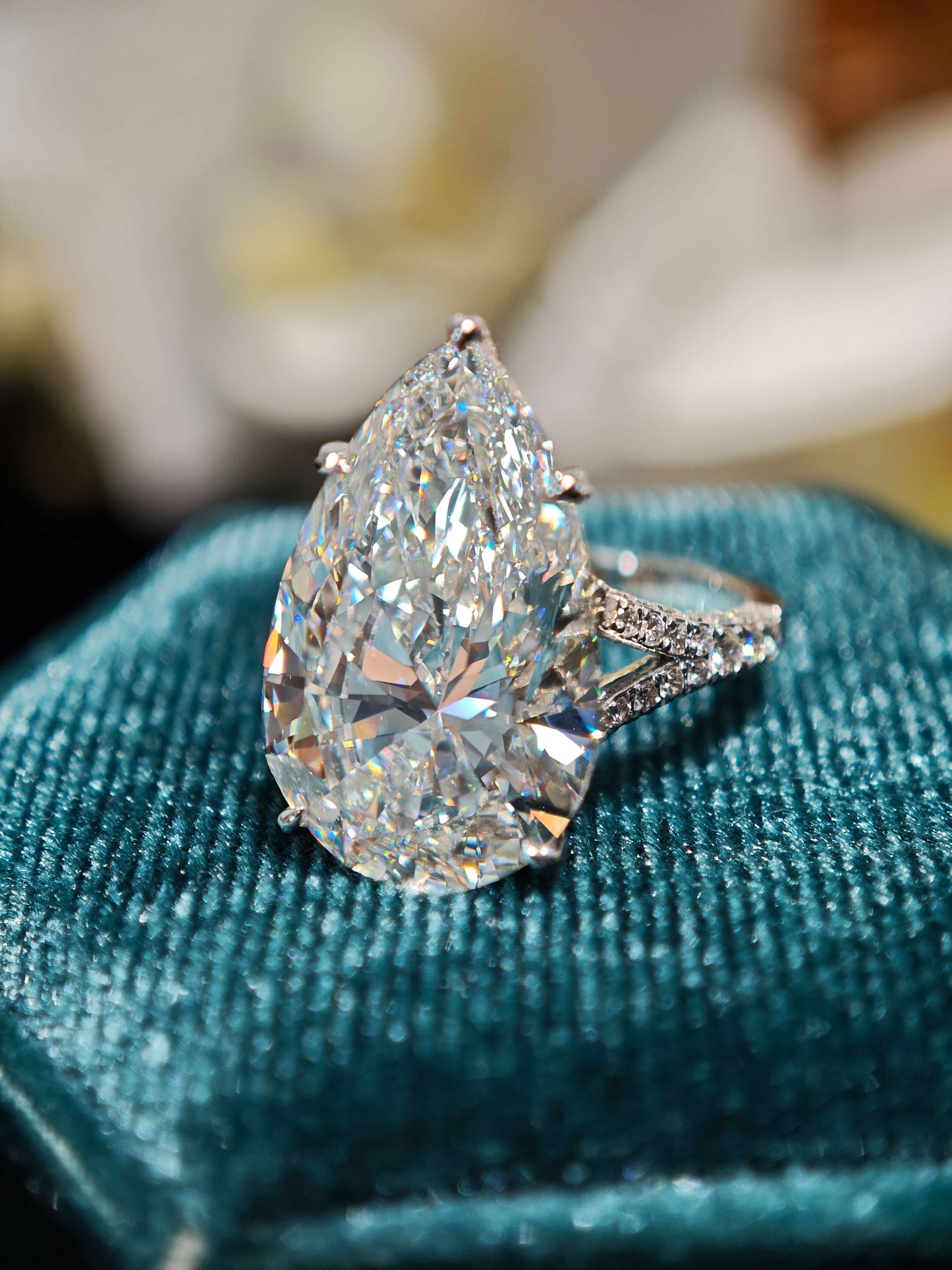 10.58ct 9K Gold Lab Pear Diamond Ring - Pear cut Water Drop Shape, E VVS2 Hidden Halo Cathedral Setting (PEX 0069)
