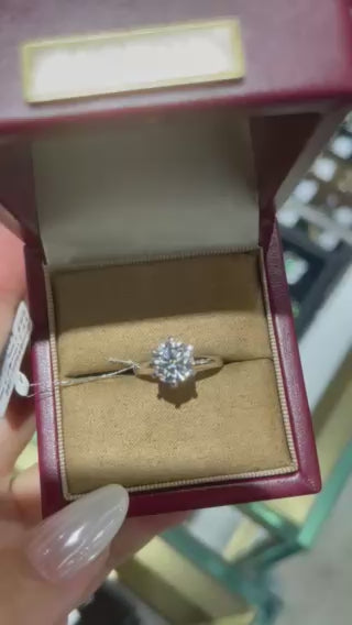 Tammy TIKTOK LIVESTREAM platinum center 2CT round E VS1 solitaire lab diamond ring wit IGI certificate size 4