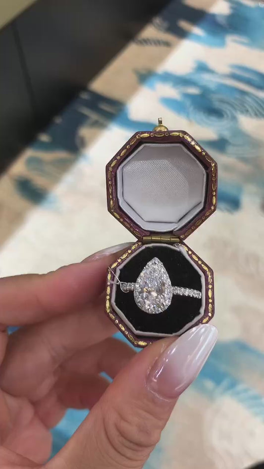 Jaz TIKTOK LIVESTREAM platinum 1.5ct center pear with halo  size 8